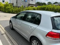 Gebraucht VW Golf VI 105 PS (77 kW) 2011 Silber Kleinwagen