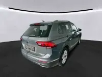 Gebraucht VW Tiguan Active 131 PS (96 kW) 2023 Delfingrau metallic SUV