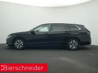 Gebraucht VW Passat Business 150 PS (110 kW) 2024 Andere farbe Kombi