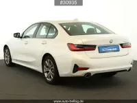 Gebraucht BMW 318 Sport Line 150 PS (110 kW) 2022 Weiß Limousine