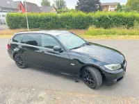 Gebraucht BMW 318 143 PS (105 kW) 2009 Schwarz Kombi