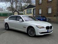 Gebraucht BMW 750L 555 PS (408 kW) 2009 Weiß Limousine