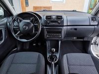 Gebraucht Skoda Fabia 75 PS (55 kW) 2014 Weiß Kleinwagen