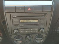 Second-hand VW Fox 54 CP (39 kW) 2006 Argintiu Hatchback