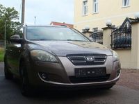 Second-hand Kia Ceed EX 116 CP (85 kW) 2008 Gri Hatchback