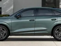 Neu Audi Q3 Sportback Ambiente 265 PS (194 kW) 2026 Salbeigrün metallic SUV