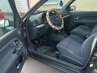Second-hand Renault Clio 75 CP (55 kW) 2004 Negru Hatchback