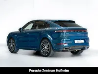 Gebraucht Porsche Cayenne E-Hybrid Coupe 470 PS (345 kW) 2024 Blau SUV