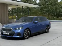 Gebraucht BMW 550e M Sport 489 PS (359 kW) 2026 Phytonicblau (blau) Kombi