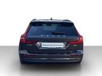 Gebraucht Volvo V60 Core 197 PS (144 kW) 2022 Grau Kombi