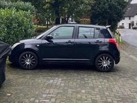 Second-hand Suzuki Swift 92 CP (67 kW) 2009 Albastru Hatchback