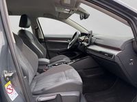 Gebraucht VW Golf VIII Style 150 PS (110 kW) 2025 Grau Limousine
