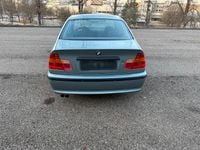 Second-hand BMW 325 192 CP (141 kW) 2002 Verde Berlinǎ
