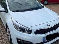 Gebraucht Kia Ceed DREAM-TEAM Edition 135 PS (99 kW) 2017 Weiß Kleinwagen