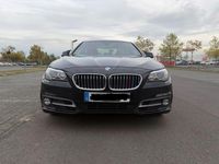 Gebraucht BMW 520 Sport Line 190 PS (139 kW) 2014 Schwarz Limousine