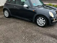 Używany Mini Cooper 2003 Czarny Hatchback