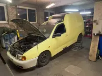 Gebraucht VW Caddy 64 PS (47 kW) 2003 Gelb Van / Kleinbus