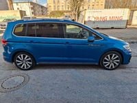 Gebraucht VW Touran Highline 179 PS (131 kW) 2017 Blau Van / Kleinbus