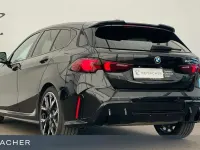 Gebraucht BMW 120 M Sport 156 PS (114 kW) 2025 Saphirschwarz metallic Kleinwagen