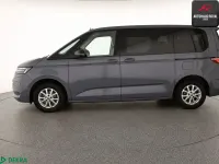 Gebraucht VW Multivan Life 150 PS (110 kW) 2023 Pure grey Van / Kleinbus