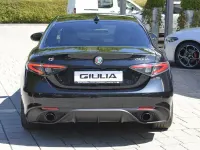 Gebraucht Alfa Romeo Giulia Veloce 209 PS (153 kW) 2023 Schwarz Limousine