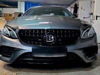 Usado Mercedes E220 AMG 194 CV (142 kW) 2019 Gris Coupe