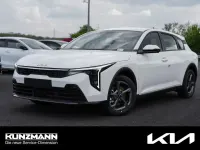 Neu Kia K4 Vision 150 PS (110 kW) 2026 Schneeweiß Limousine