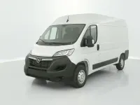 Gebraucht Opel Movano Essentia 120 PS (88 kW) 2023 (blancicy) Van