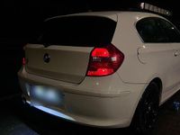 Gebraucht BMW 118 143 PS (105 kW) 2007 Weiß Kleinwagen