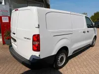 Gebraucht Toyota Proace 144 PS (105 kW) 2024 Weiß Van / Kleinbus
