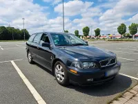 Gebraucht Volvo V40 122 PS (89 kW) 2003 Schwarz Kombi