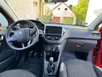 Gebraucht Peugeot 208 Active 82 PS (60 kW) 2016 Rot Kleinwagen