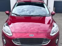Gebraucht Ford Fiesta Titanium 101 PS (74 kW) 2019 Rot Limousine