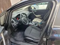 Gebraucht Opel Astra Selection 116 PS (85 kW) 2012 Schwarz Kombi