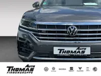 Gebraucht VW Touareg R-line 286 PS (210 kW) 2023 Siliziumgrau metallic SUV