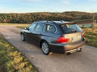 Gebraucht BMW 325 M Sport 218 PS (160 kW) 2007 Grau Kombi