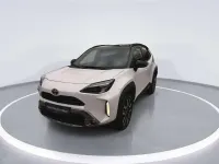 Neu Toyota Yaris Cross Plus 131 PS (96 kW) 2026 Platinum white pearl black SUV