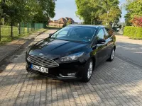 Usado Ford Focus 125 CV (91 kW) 2017 Negro Familiar