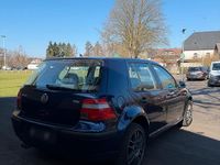 Gebraucht VW Golf IV 101 PS (74 kW) 2003 Blau Kleinwagen