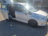 Usado Ford B-MAX SYNC Edition 101 HP (74 kW) 2017 Prateado Monovolume