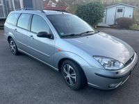 Gebraucht Ford Focus Ghia 90 PS (66 kW) 2003 Silber Kombi