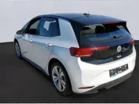 Gebraucht VW ID.3 Pro 150 kW (204 PS) 2024 Gletscherweiß metallic/schwarz Kleinwagen