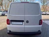 Gebraucht VW Transporter 84 PS (61 kW) 2018 Candyweiß Van