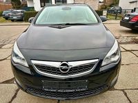 Gebraucht Opel Astra Design Edition 116 PS (85 kW) 2011 Schwarz Limousine