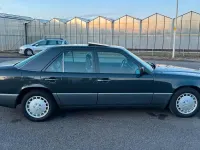 Gebraucht Mercedes E300 Sportline 147 PS (108 kW) 1990 Schwarz Limousine