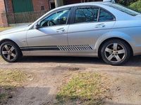Gebraucht Mercedes C180 156 PS (114 kW) 2009 Silber Limousine