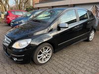 Gebraucht Mercedes B180 109 PS (80 kW) 2009 Schwarz Van / Kleinbus