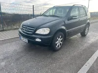 Używany Mercedes ML500 292 KM (214 kW) 2002 Czarny SUV