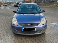 Gebraucht Ford Fiesta 69 PS (50 kW) 2006 Violet Kleinwagen