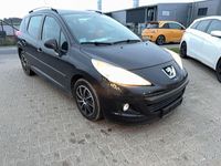 Gebraucht Peugeot 207 Urban Move 95 PS (69 kW) 2010 Schwarz Limousine